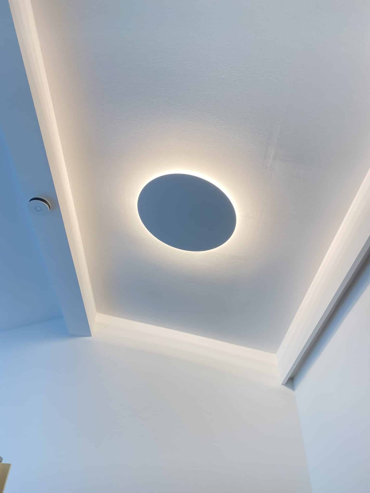 Indirekte Beleuchtung, Deckenleuchte, Deckenlampe, Wohnzimmerleuchte, Schlafzimmerleuchte, Badleuchte, Büroleuchten, Großraum Leuchten, Wohnraumleuchten, Dimmbare Leuchte, schöne Leuchten, Designer Leuchten, indirektes Licht, indirekte Beleuchtung dimmbar