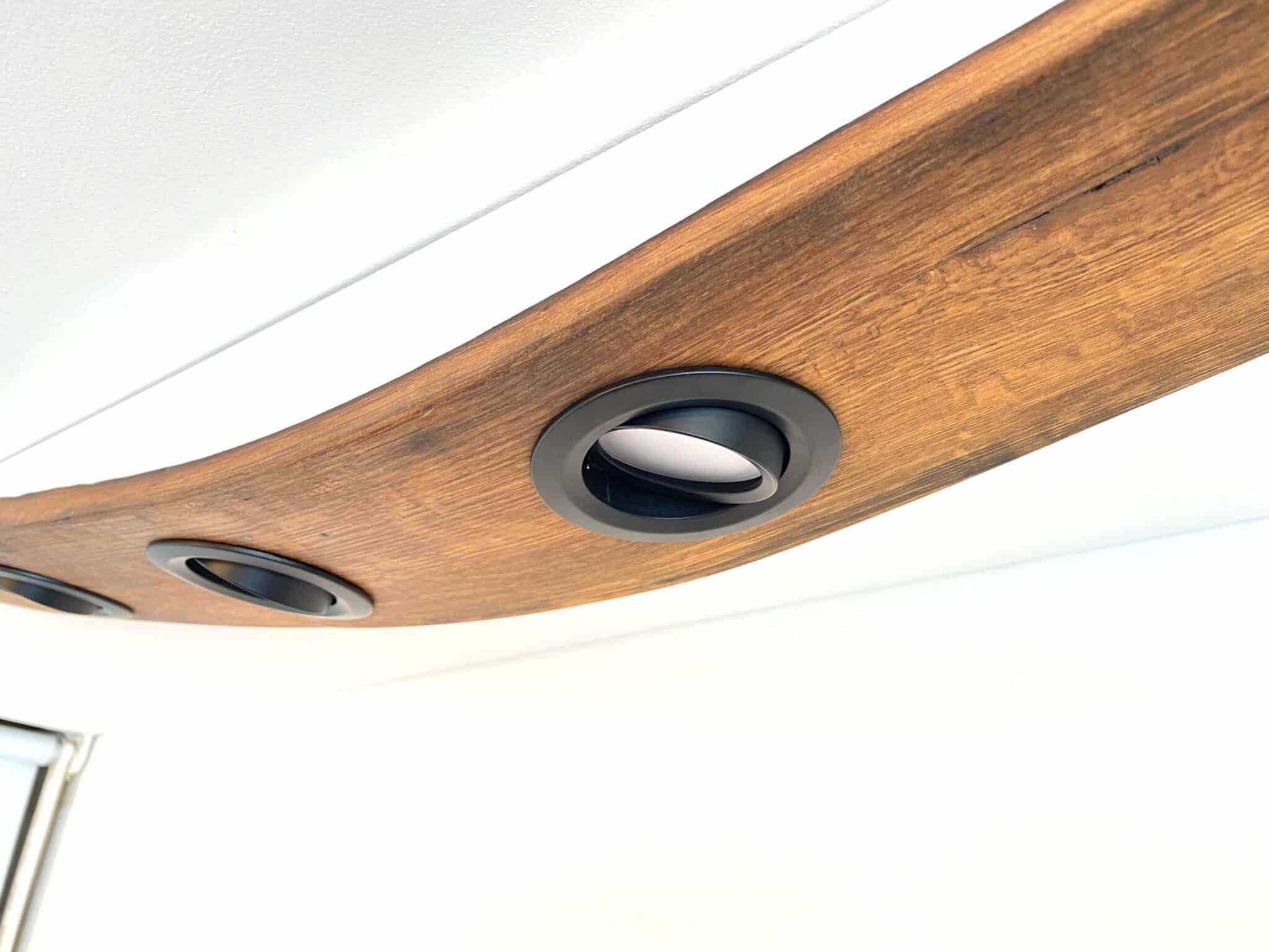 Wohnraumleuchten, Esstisch Leuchten, dimmbare Leuchten, indirektes Licht, Hängeleuchten, Pendelleuchte, Wohnzimmer Leuchte, Flurleuchte, Schlafzimmer Leuchte, zeitloses Design, Designer Leuchten, neues Leuchten design, new Design, schöne Leuchten, Eichenholz Leuchten, Leuchten, indirekte Beleuchtung, interior Licht Design, Deckenleuchte, individuelle designerleuchten, upcycling Leuchten, apollonLUX Leuchten, Deckenleuchte